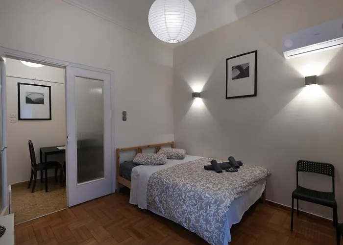 Pagrati Central Flat, 5' To Metro, 12' To Panathenaic Stadium